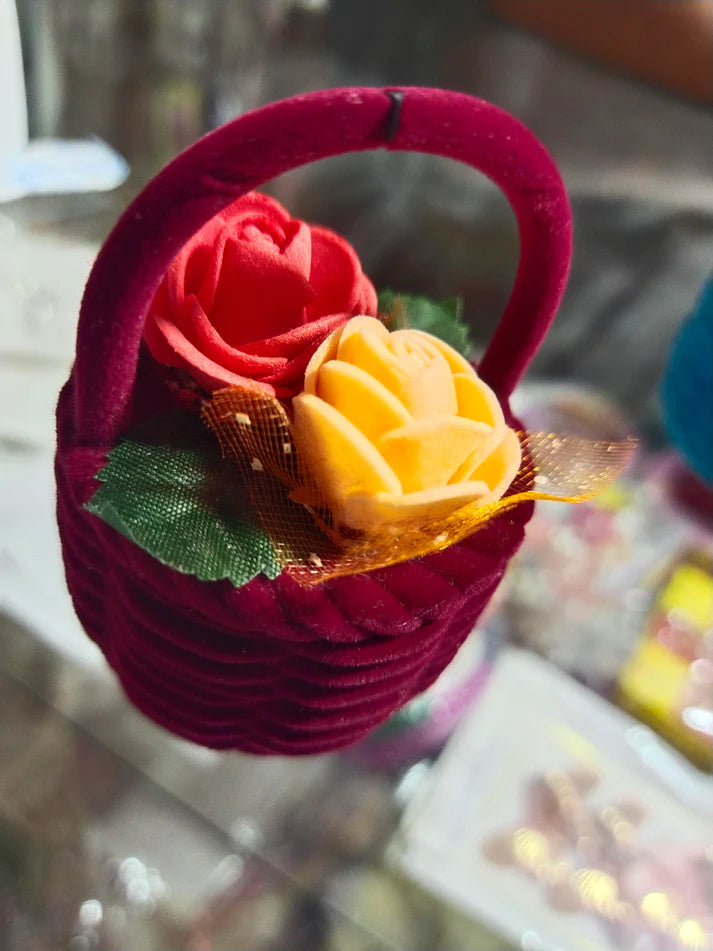 Basket velvet ring box 1 PC
