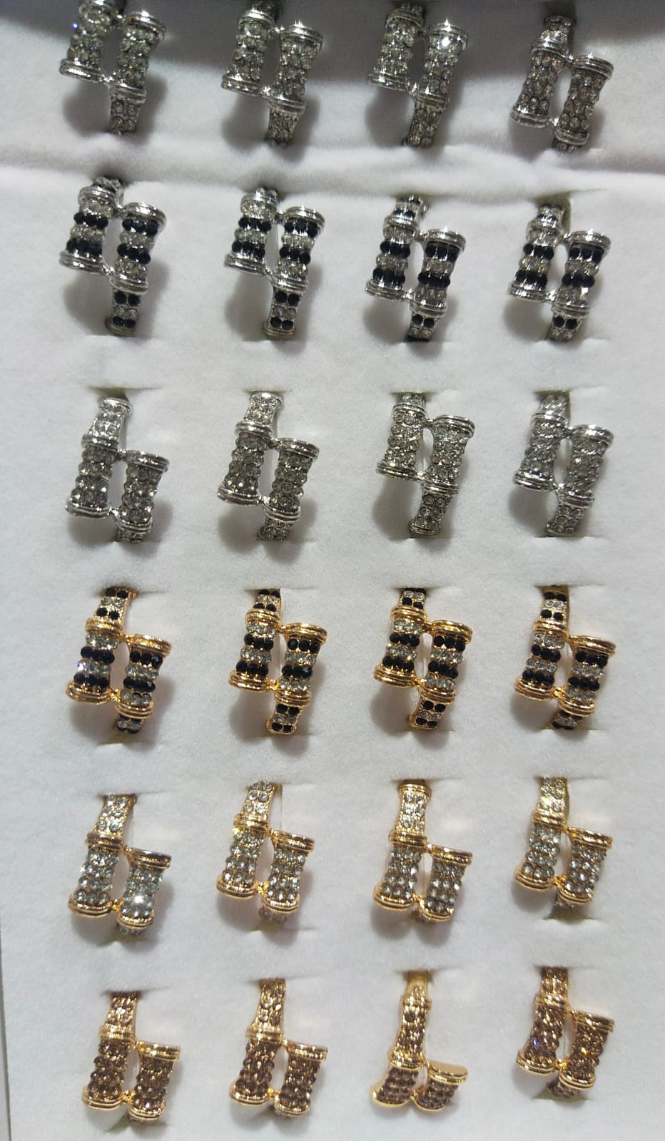Mini stone rings