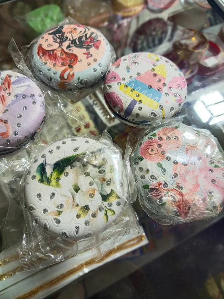 Portable Round Pocket Folding Makeup Mirrors for Girls Women Mini Pocket Vanity Mirror Styling Aceesories