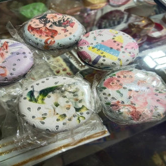 Portable Round Pocket Folding Makeup Mirrors for Girls Women Mini Pocket Vanity Mirror Styling Aceesories