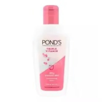 POND’S Triple Vitamin Silky Smooth Skin Moisturising Lotion – Vitamin B3, E & C – 200ml